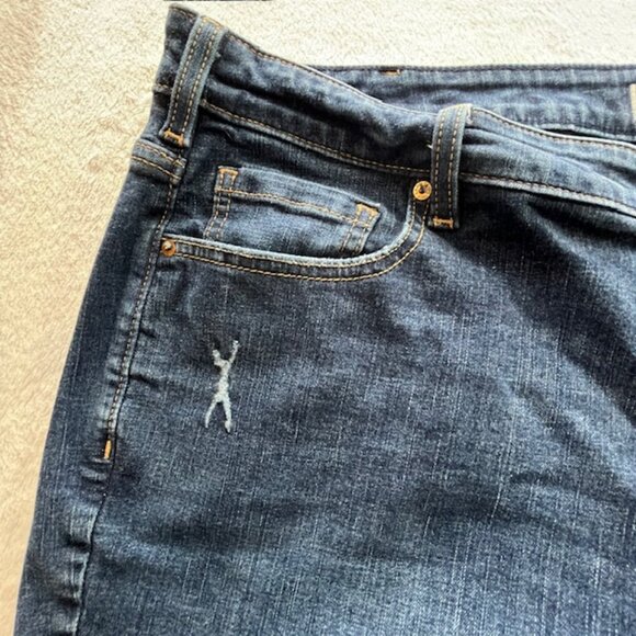 Lane Bryant Dark Wash Distressed Super Stretch Skinny Jeans- Size 22P - Picture 4 of 10